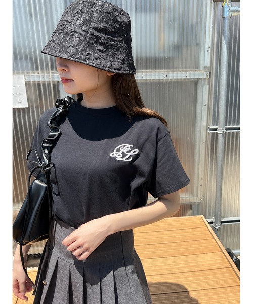 PHILLY(フィリー)の「ワンポイント刺繍Tシャツ(Tシャツ/カットソー・レディース・その他1/ブラック/オフホワイト・FREE)」の18枚目の写真
