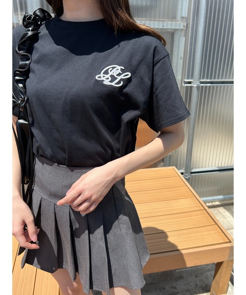 PHILLY(フィリー)の「ワンポイント刺繍Tシャツ(Tシャツ/カットソー・レディース・その他1/ブラック/オフホワイト・FREE)」の21枚目の写真
