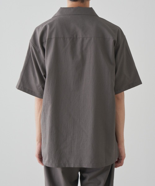 CIAOPANIC TYPY（チャオパニックティピー）の「テックリネンオープンカラーシャツ（シャツ/ブラウス・メンズ・チャコールグレー/グレイッシュベージュ・MEDIUM/LARGE）」の8枚目の写真