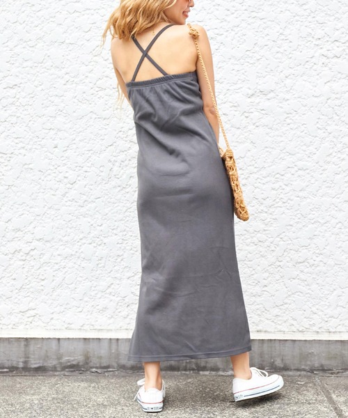 anap mimpi（アナップミンピ）の「カップ付バッククロスサイドスリットリブタイトワンピース（ワンピース・レディース・グリーン/ベージュ/ダークグレー・FREE）」の2枚目の写真