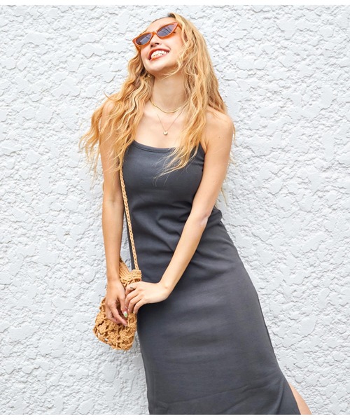 anap mimpi（アナップミンピ）の「カップ付バッククロスサイドスリットリブタイトワンピース（ワンピース・レディース・グリーン/ベージュ/ダークグレー・FREE）」の8枚目の写真