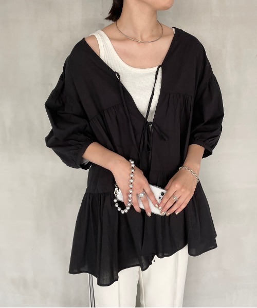 LOWRYS FARM(ローリーズファーム)の「2WAYティアードブラウス 960881(シャツ/ブラウス・レディース・ブラック/ブラウン/ホワイト・FREE)」の1枚目の写真