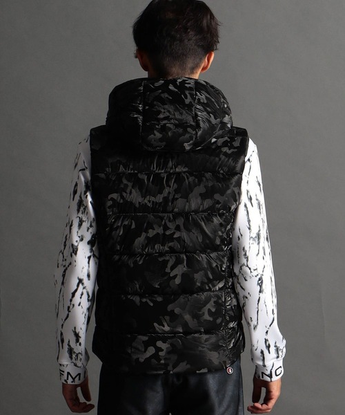 NICOLE CLUB FOR MEN（ニコルクラブフォーメン）の「【NICOLE SPORTS】ワッシャータフタ中綿ベスト（ダウンベスト・メンズ・ブラック系/グレー系/ブラック・MEDIUM/LARGE/X-LARGE）」の9枚目の写真