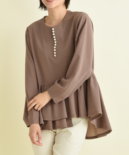 INTERPLANET(インタープラネット)の「カットジョーゼットパール付きブラウス(シャツ/ブラウス・レディース・ブラック/オフホワイト/モカ・FREE)」の1枚目の写真