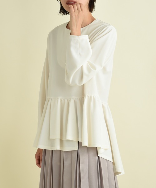 INTERPLANET(インタープラネット)の「カットジョーゼットパール付きブラウス(シャツ/ブラウス・レディース・ブラック/オフホワイト/モカ・FREE)」の5枚目の写真