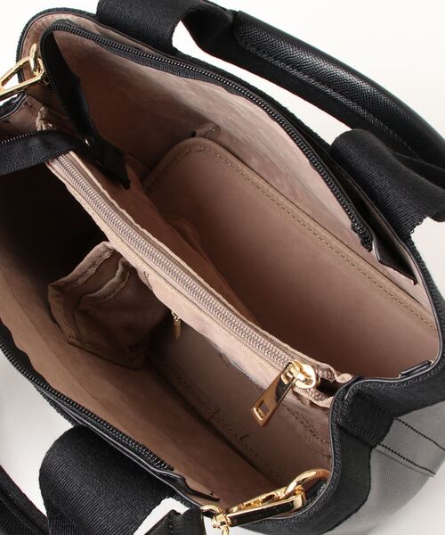 Q(キュー)の「パーテーショントート(トートバッグ・レディース・ブラック/アイボリー・ONE SIZE)」の9枚目の写真