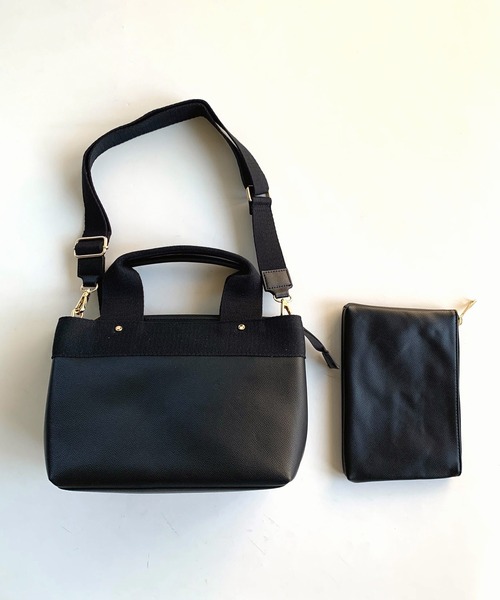 Q(キュー)の「パーテーショントート(トートバッグ・レディース・ブラック/アイボリー・ONE SIZE)」の2枚目の写真