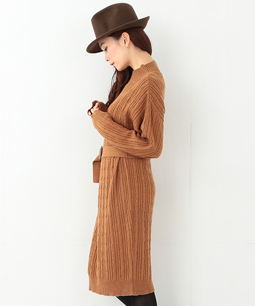 CAROLINA GLASER（カロリナ グレイサー）の「CAROLINA GLASER / ロング ニットワンピース（ワンピース・レディース・ブラック/グレー/ブラウン・ONE SIZE）」の11枚目の写真