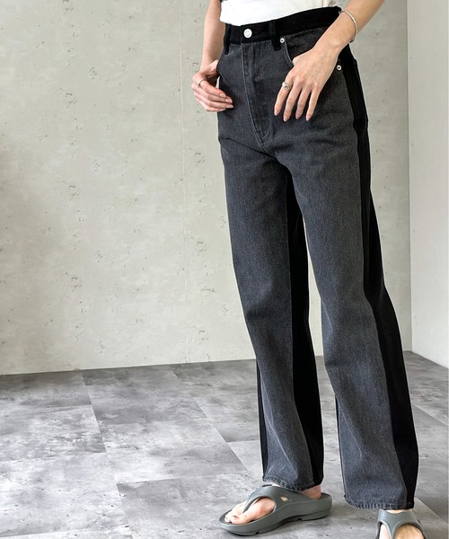 Per sist ence（パーシエンス）の「バイカラーデニムストレートパンツ（デニムパンツ・レディース・ブラック/ブルー・SMALL/MEDIUM）」の2枚目の写真