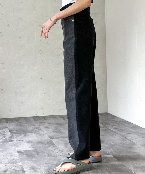 Per sist ence（パーシエンス）の「バイカラーデニムストレートパンツ（デニムパンツ・レディース・ブラック/ブルー・SMALL/MEDIUM）」の8枚目の写真