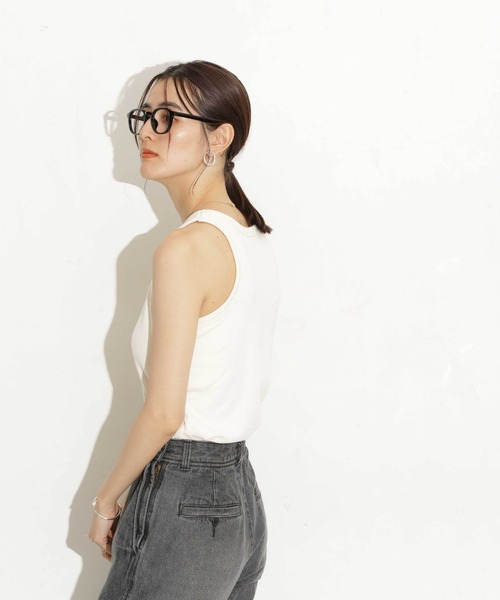 NANO universe（ナノユニバース）の「カップ付きアメスリタンクトップ（タンクトップ・レディース・グレー系その他4/オフホワイト/ブラック・M/S）」の8枚目の写真