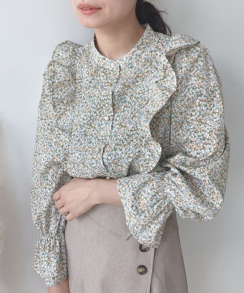 AS KNOW AS plus(アズノゥアズプラス)の「☆色々キラボタン たてフリルブラウス(シャツ/ブラウス・レディース・ホワイト系/アイボリー系/ライトグリーン系/ホワイト系1/ブラック系1/アイボリー系1・FREE)」の8枚目の写真