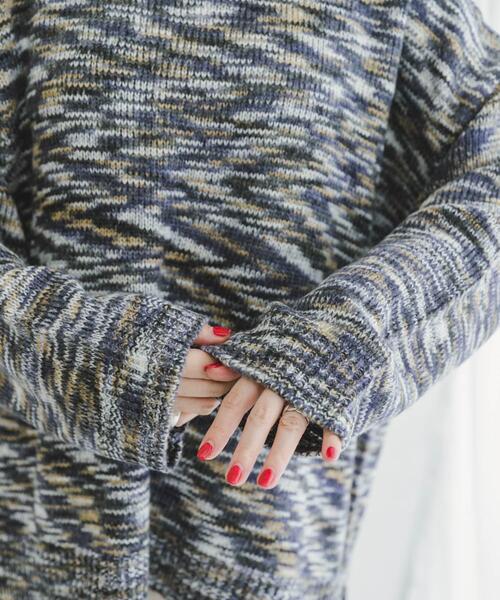 ITEMS URBANRESEARCH（アイテムズ アーバンリサーチ）の「『ユニセックス』カラーメランジクルーネックニット（ニット/セーター・レディース・ブラック/パープル/ブルー・FREE）」の11枚目の写真