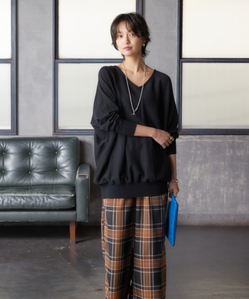 Soiunique（スワユニーク）の「綿１００％ゆったりVネックニット ［Soiunique］（ニット/セーター・レディース・杢グレー/ブラック/ダークグリーン・M/L/LL）」の7枚目の写真