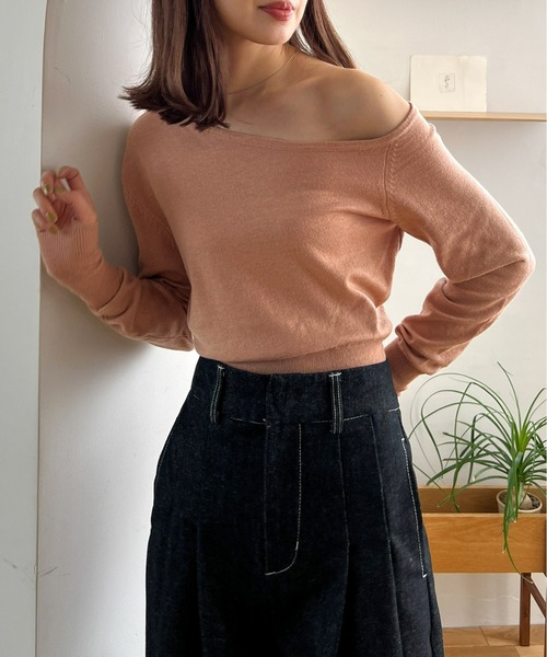 Olu.（オルドット）の「ワンショルダータイトニット（ニット/セーター・レディース・ピンク/ホワイト/オレンジ/ブラック/チャコールグレー/ブラウン/サーモンピンク・FREE）」の17枚目の写真