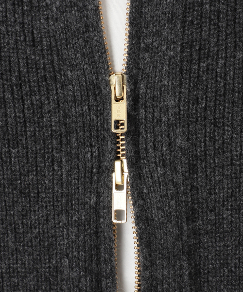 Deuxieme Classe（ドゥーズィエムクラス）の「*追加OLBIA ロングジップ ブルゾン（ニット/セーター・レディース・チャコールグレー/ベージュ・FREE）」の8枚目の写真