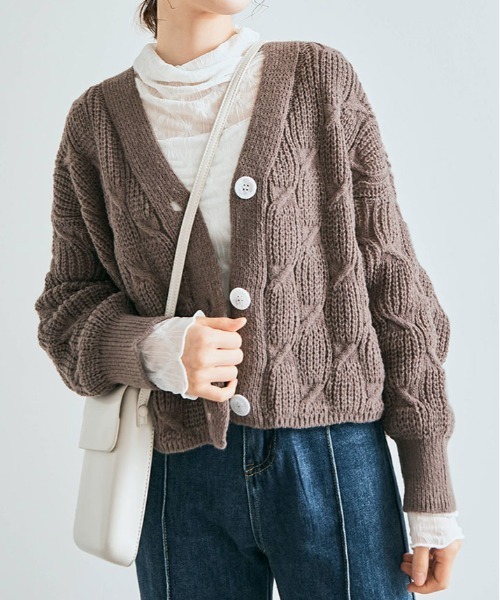 kirakiraShop(キラキラショップ)の「ウェーブ編み ケーブル ニット カーディガン(カーディガン/ボレロ・レディース・オフホワイト/ブラック/モカ・FREE)」の4枚目の写真