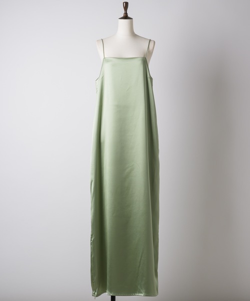 Fastener slit satin dress/ファスナースリットサテンドレス