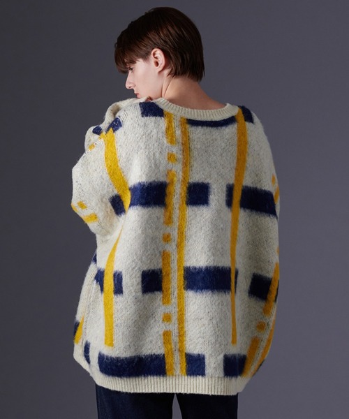 ONCILY(オンシェリー)の「CHECK PATTERN SHAGGY KNIT / シャギーチェックニット(ニット/セーター・メンズ・ネイビー/ブラウン・LARGE/MEDIUM/SMALL)」の6枚目の写真