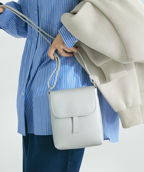 CRAFT STANDARD BOUTIQUE(クラフトスタンダードブティック)の「フラッププルショルダーバッグ(トートバッグ・レディース・ブラック/カーキ/シルバー・FREE)」の3枚目の写真