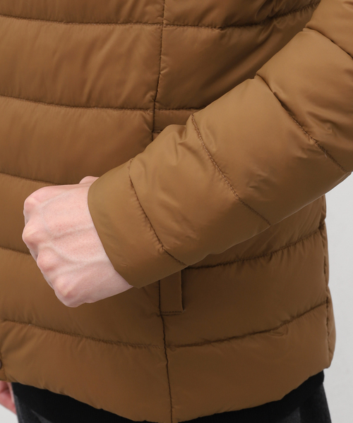 B.C STOCK(ベーセーストック)の「VERSATILE インナーダウン(ブルゾン・メンズ・ベージュ/ブラック・MEDIUM/LARGE)」の10枚目の写真