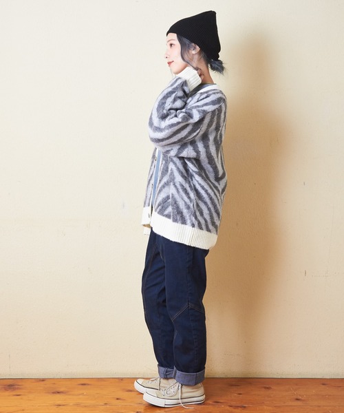 CUBE SUGAR（キューブシュガー）の「モヘアタッチジャガードゼブラ柄Vネックカーディガン（カーディガン/ボレロ・レディース・グレー/ピンク/ブルー・M）」の6枚目の写真