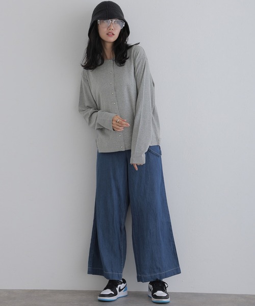ElegChic(エレグシック)の「ボタンクルーネックカーディガン(カーディガン/ボレロ・レディース・ブラック/杢グレー/バーガンディー/カーキ/チャコールグレー・XL/4L/M)」の7枚目の写真