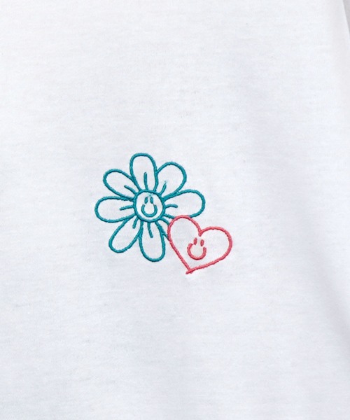 SMILEY FACE(スマイリーフェイス)の「【GROOVY STORE】SMILEY FACE オーバーサイズ プリントロングスリーブTシャツ(Tシャツ/カットソー・メンズ・ブラック/ホワイト系その他2/ホワイト/ブラック系その他2/ネイビー/ミント/ラベンダー/ライトブラック/インディゴブルー/杢グレー/ブラック系その他3/ホワイト系その他3・L/LL/M)」の15枚目の写真