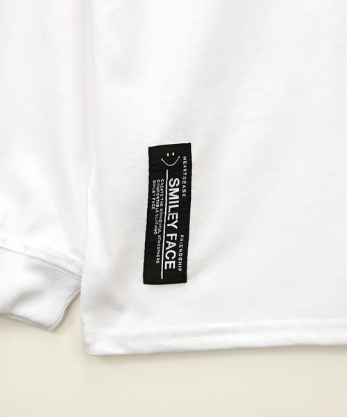 SMILEY FACE(スマイリーフェイス)の「【GROOVY STORE】SMILEY FACE オーバーサイズ プリントロングスリーブTシャツ(Tシャツ/カットソー・メンズ・ブラック/ホワイト系その他2/ホワイト/ブラック系その他2/ネイビー/ミント/ラベンダー/ライトブラック/インディゴブルー/杢グレー/ブラック系その他3/ホワイト系その他3・L/LL/M)」の18枚目の写真