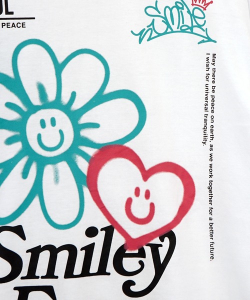 SMILEY FACE(スマイリーフェイス)の「【GROOVY STORE】SMILEY FACE オーバーサイズ プリントロングスリーブTシャツ(Tシャツ/カットソー・メンズ・ブラック/ホワイト系その他2/ホワイト/ブラック系その他2/ネイビー/ミント/ラベンダー/ライトブラック/インディゴブルー/杢グレー/ブラック系その他3/ホワイト系その他3・L/LL/M)」の17枚目の写真