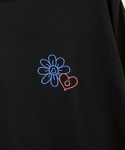 SMILEY FACE(スマイリーフェイス)の「【GROOVY STORE】SMILEY FACE オーバーサイズ プリントロングスリーブTシャツ(Tシャツ/カットソー・メンズ・ブラック/ホワイト系その他2/ホワイト/ブラック系その他2/ネイビー/ミント/ラベンダー/ライトブラック/インディゴブルー/杢グレー/ブラック系その他3/ホワイト系その他3・L/LL/M)」の20枚目の写真