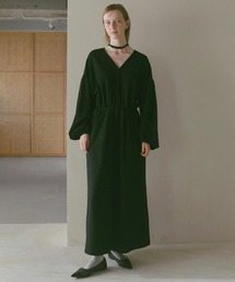 V NECK FRONT ZIP DRESS