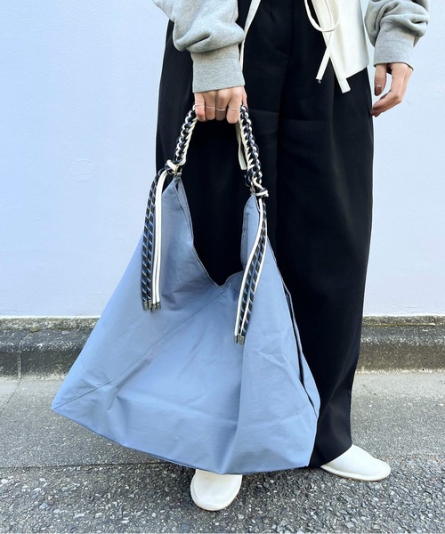LE VERNIS（ル・ベルニ）の「LE VERNIS(ル・ベルニ) 《撥水》Paracord one handle tote（トートバッグ・レディース・アイボリー/グレー/カーキ/ブラック/ブルー/ベージュ/クリーム・FREE）」の21枚目の写真