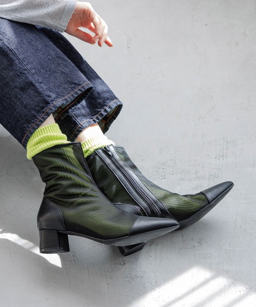 LOWRYS FARM(ローリーズファーム)の「シアーブーツ 100495(ブーツ・レディース・アイボリー/ブラック・MEDIUM/LARGE)」の3枚目の写真