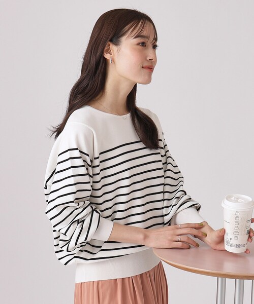 DRESKIP（ドレスキップ）の「◆【洗える】なめらかタッチ レディなお袖ボリュームニット（ニット/セーター・レディース・ライトベージュ/ブラック/ブルー/ブラック系2・03/04/02）」の2枚目の写真