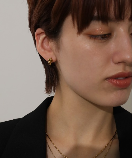 ORLEAN(オルレアン)の「金属アレルギー対応 ノットデザインピアス サージカルステンレス(ピアス(両耳用)・レディース・ゴールド/シルバー・フリー)」の10枚目の写真