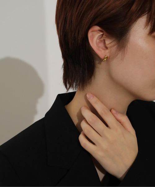 ORLEAN(オルレアン)の「金属アレルギー対応 ノットデザインピアス サージカルステンレス(ピアス(両耳用)・レディース・ゴールド/シルバー・フリー)」の11枚目の写真