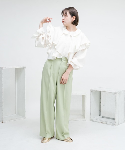 KBF（ケイビーエフ）の「ワイドフリルカラーブラウス（シャツ/ブラウス・レディース・アイボリー/ブルー系その他/オレンジ系その他・ONE）」の9枚目の写真