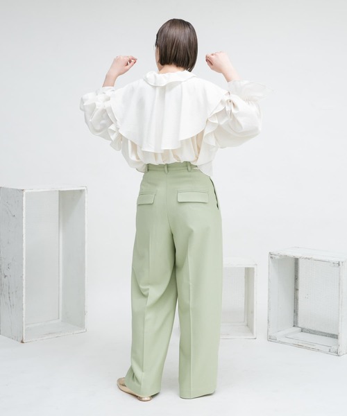 KBF（ケイビーエフ）の「ワイドフリルカラーブラウス（シャツ/ブラウス・レディース・アイボリー/ブルー系その他/オレンジ系その他・ONE）」の11枚目の写真