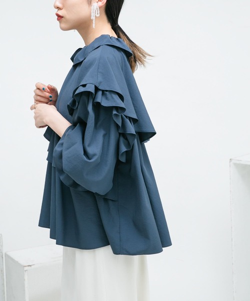 KBF（ケイビーエフ）の「ワイドフリルカラーブラウス（シャツ/ブラウス・レディース・アイボリー/ブルー系その他/オレンジ系その他・ONE）」の22枚目の写真