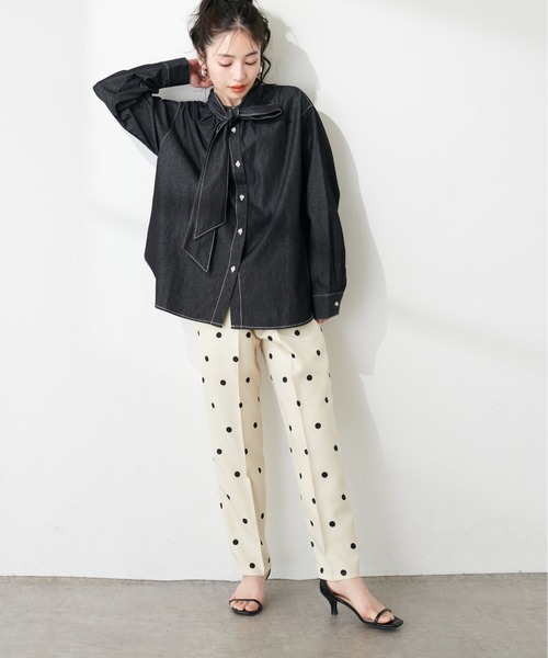 natural couture（ナチュラルクチュール）の「センタープレスツイルパンツ（その他パンツ・レディース・ライトグレー/ブラック/ドット・FREE）」の3枚目の写真