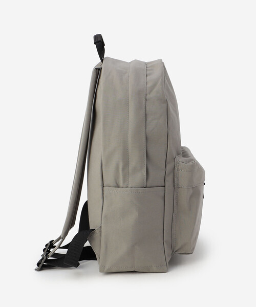 STANDARD SUPPLY(スタンダードサプライ)の「STANDARD SUPPLY | ニューデイパック WOMEN(バックパック/リュック・レディース・グレー/ブラック・ONE)」の4枚目の写真