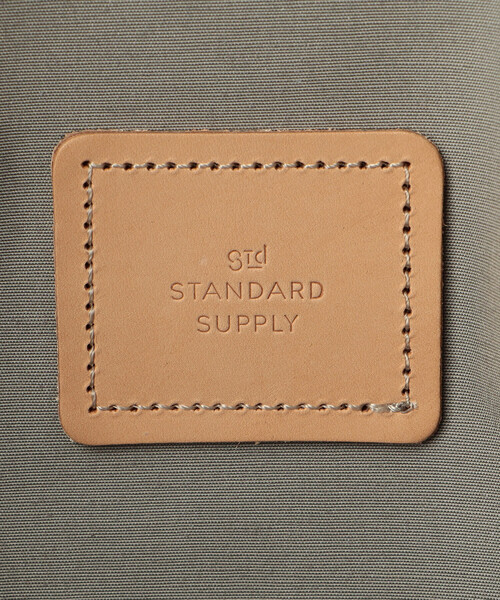 STANDARD SUPPLY(スタンダードサプライ)の「STANDARD SUPPLY | ニューデイパック WOMEN(バックパック/リュック・レディース・グレー/ブラック・ONE)」の7枚目の写真