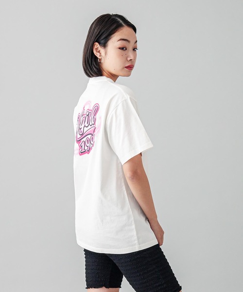 X-girl（エックスガール）の「AIRBRUSH LOGO S/S TEE（Tシャツ/カットソー・レディース・ブラック/ライトピンク/ホワイト・S/M/L/XL）」の5枚目の写真