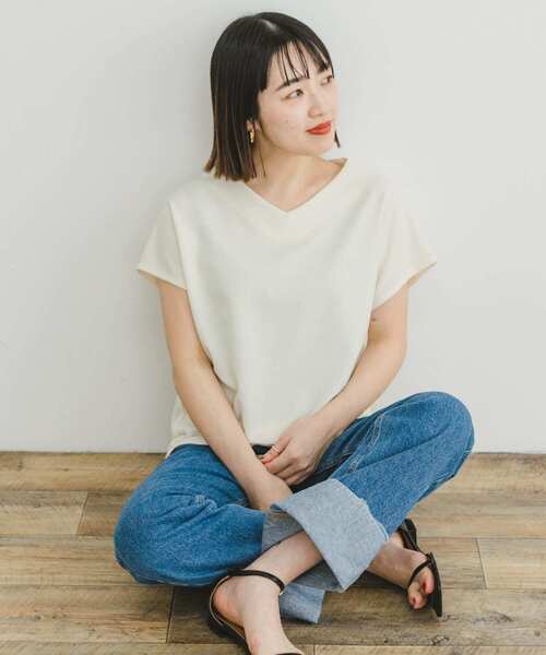 ITEMS URBANRESEARCH（アイテムズ アーバンリサーチ）の「カットミラノフレンチプルオーバー（Tシャツ/カットソー・レディース・ブラウン系その他/ブルー系その他/ホワイト系その他/オフホワイト/チャコールグレー・FREE）」の7枚目の写真
