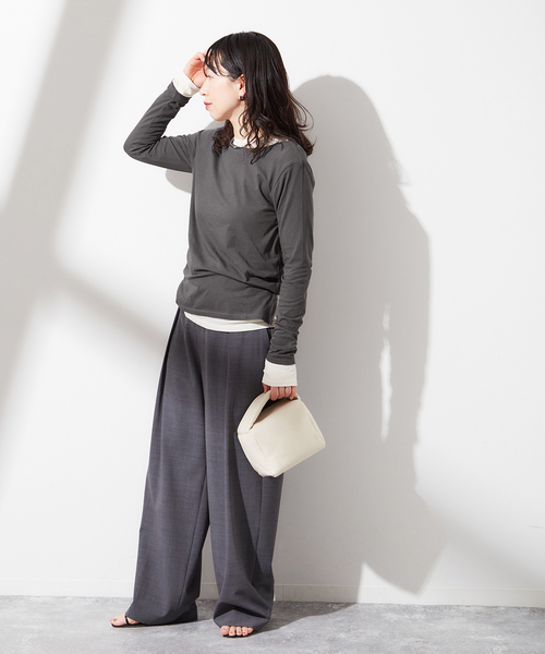 journal standard L'essage(ジャーナルスタンダードレサージュ)の「レイヤードシースルー プルオーバー(2枚セット)(Tシャツ/カットソー・レディース・ホワイト系その他/チャコールグレー/ベージュ・FREE)」の4枚目の写真