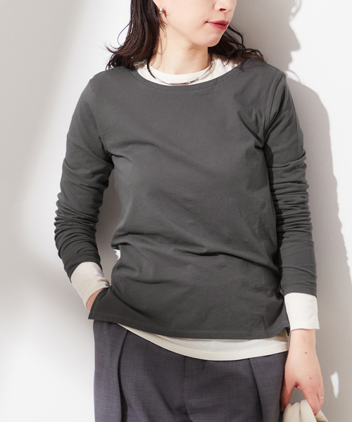 journal standard L'essage(ジャーナルスタンダードレサージュ)の「レイヤードシースルー プルオーバー(2枚セット)(Tシャツ/カットソー・レディース・ホワイト系その他/チャコールグレー/ベージュ・FREE)」の21枚目の写真