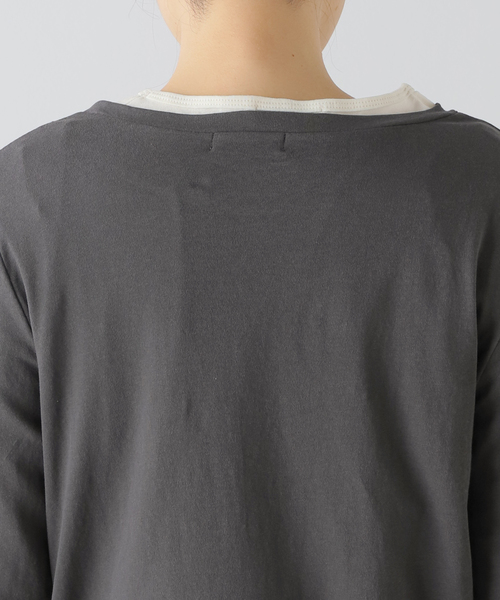 journal standard L'essage(ジャーナルスタンダードレサージュ)の「レイヤードシースルー プルオーバー(2枚セット)(Tシャツ/カットソー・レディース・ホワイト系その他/チャコールグレー/ベージュ・FREE)」の16枚目の写真