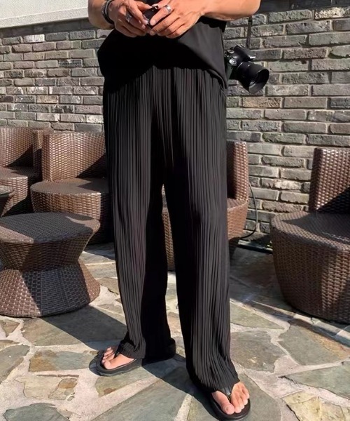 GEMEDA(ジェメダ)の「ウエストゴム プリーツストレートパンツ(その他パンツ・レディース・ブラック/ダークグレー・M)」の17枚目の写真