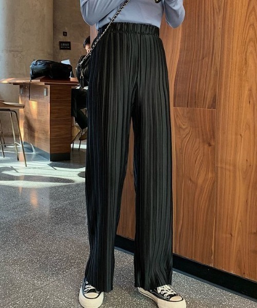 GEMEDA(ジェメダ)の「ウエストゴム プリーツストレートパンツ(その他パンツ・レディース・ブラック/ダークグレー・M)」の22枚目の写真